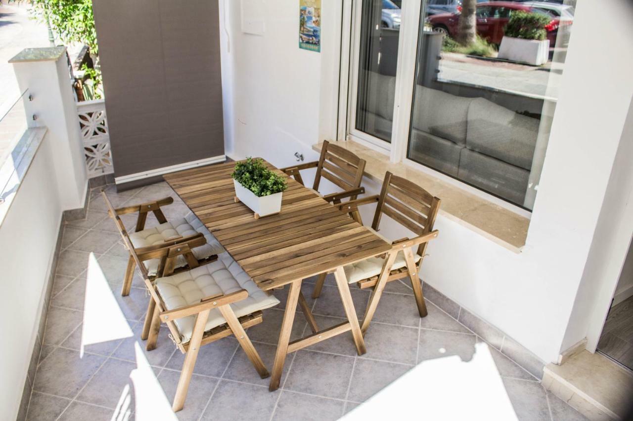 La Carihuela - Torremolinos Alquiler De Casa Vacacional Malaga Exterior photo
